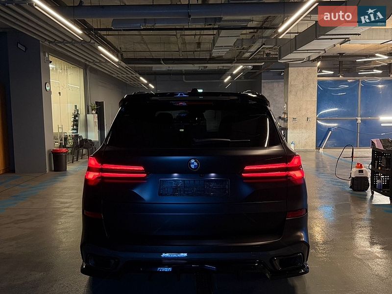 Внедорожник / Кроссовер BMW X5 2024 в Киеве