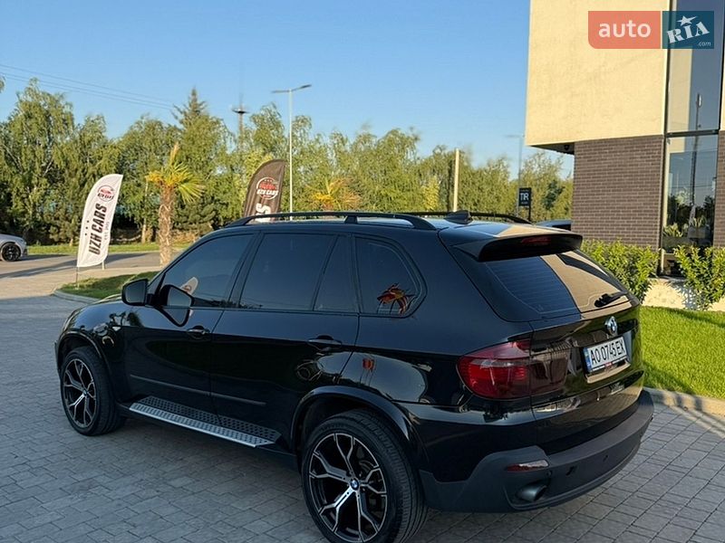 Внедорожник / Кроссовер BMW X5 2009 в Ужгороде