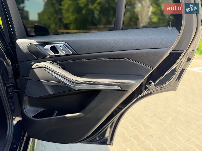 Внедорожник / Кроссовер BMW X5 2019 в Киеве