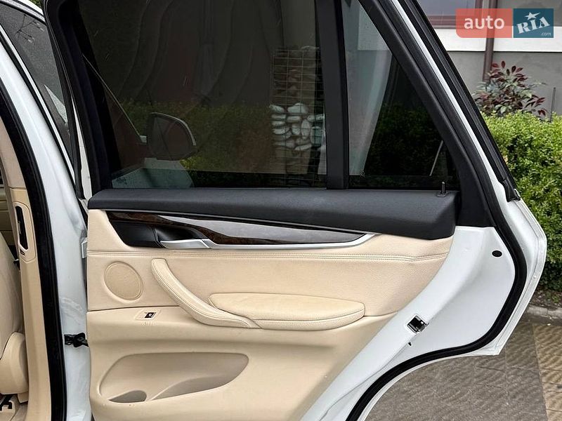 Позашляховик / Кросовер BMW X5 2015 в Стрию