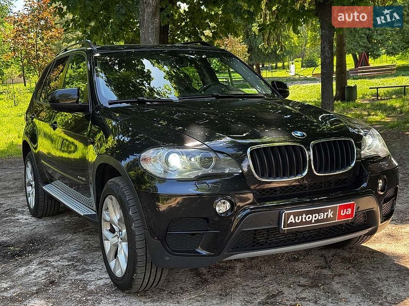 Позашляховик / Кросовер BMW X5 2013 в Києві фото 9 Позашляховик / Кросовер BMW X5 2013 в Києві