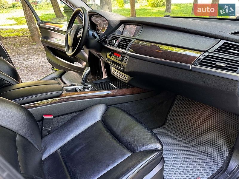 Позашляховик / Кросовер BMW X5 2013 в Києві фото 49 Позашляховик / Кросовер BMW X5 2013 в Києві