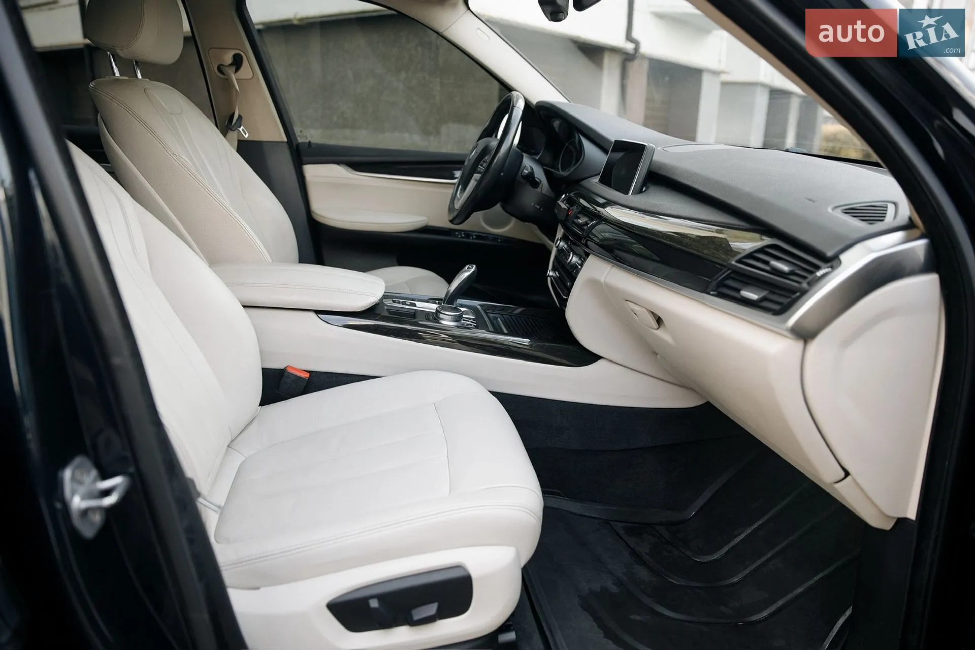 2017 BMW X5 - мініатюра 9