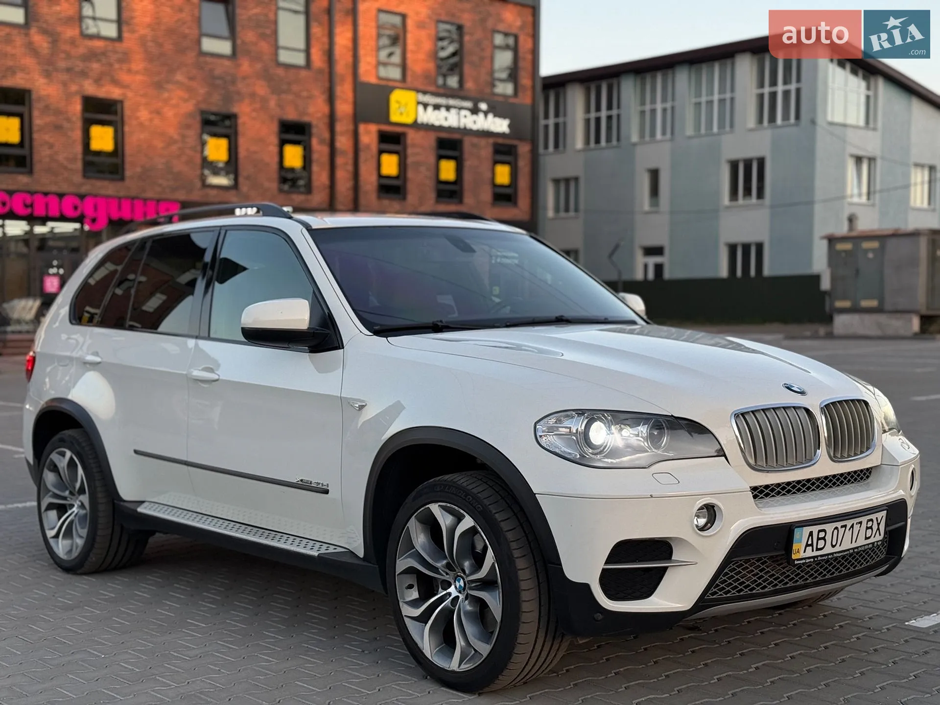 2010 BMW X5 - мініатюра 3