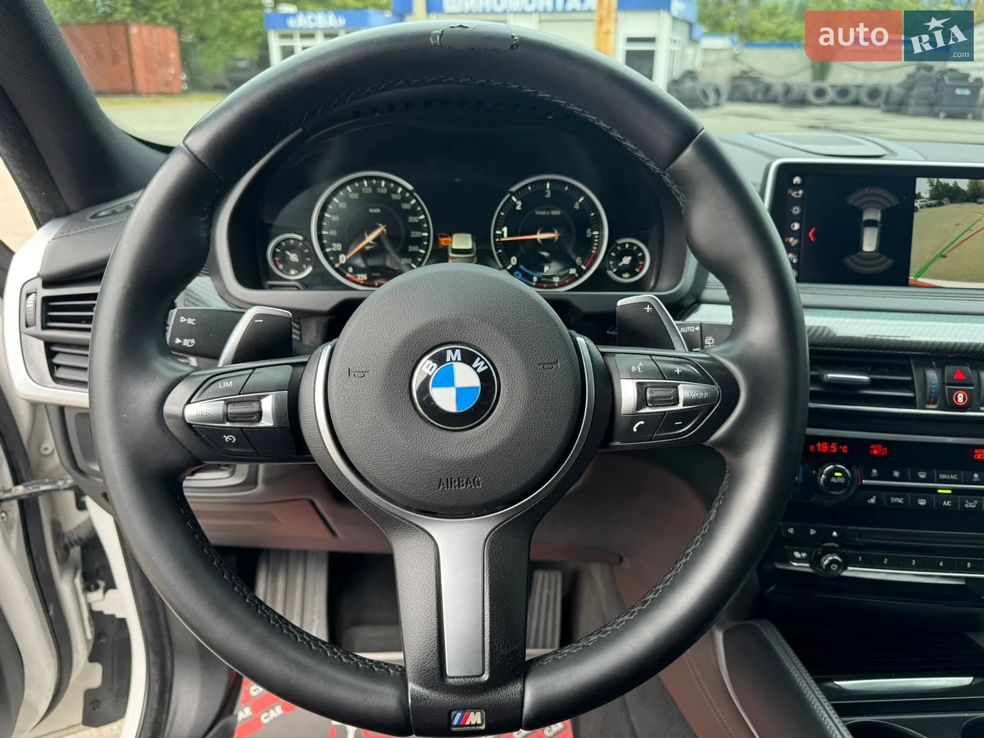 2015 BMW X5 - мініатюра 14