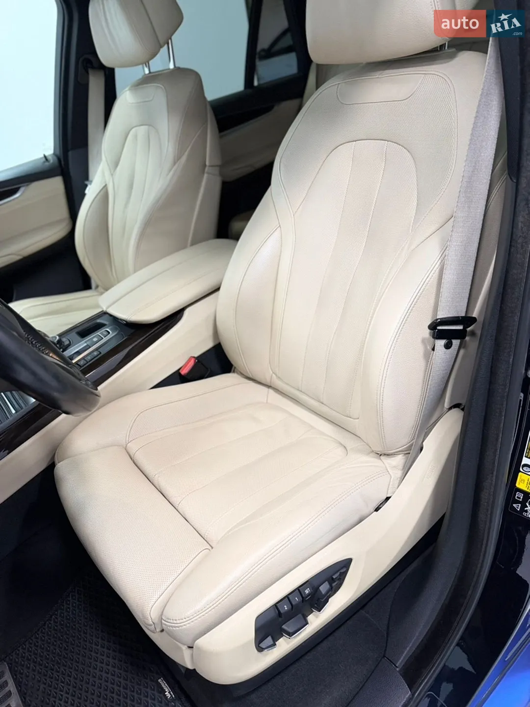 2016 BMW X5 - мініатюра 18