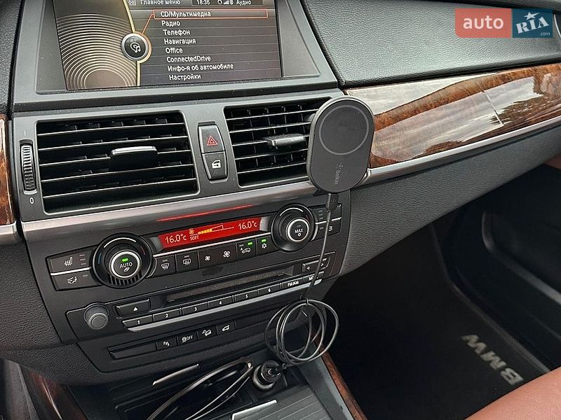 Внедорожник / Кроссовер BMW X5 2012 в Черновцах