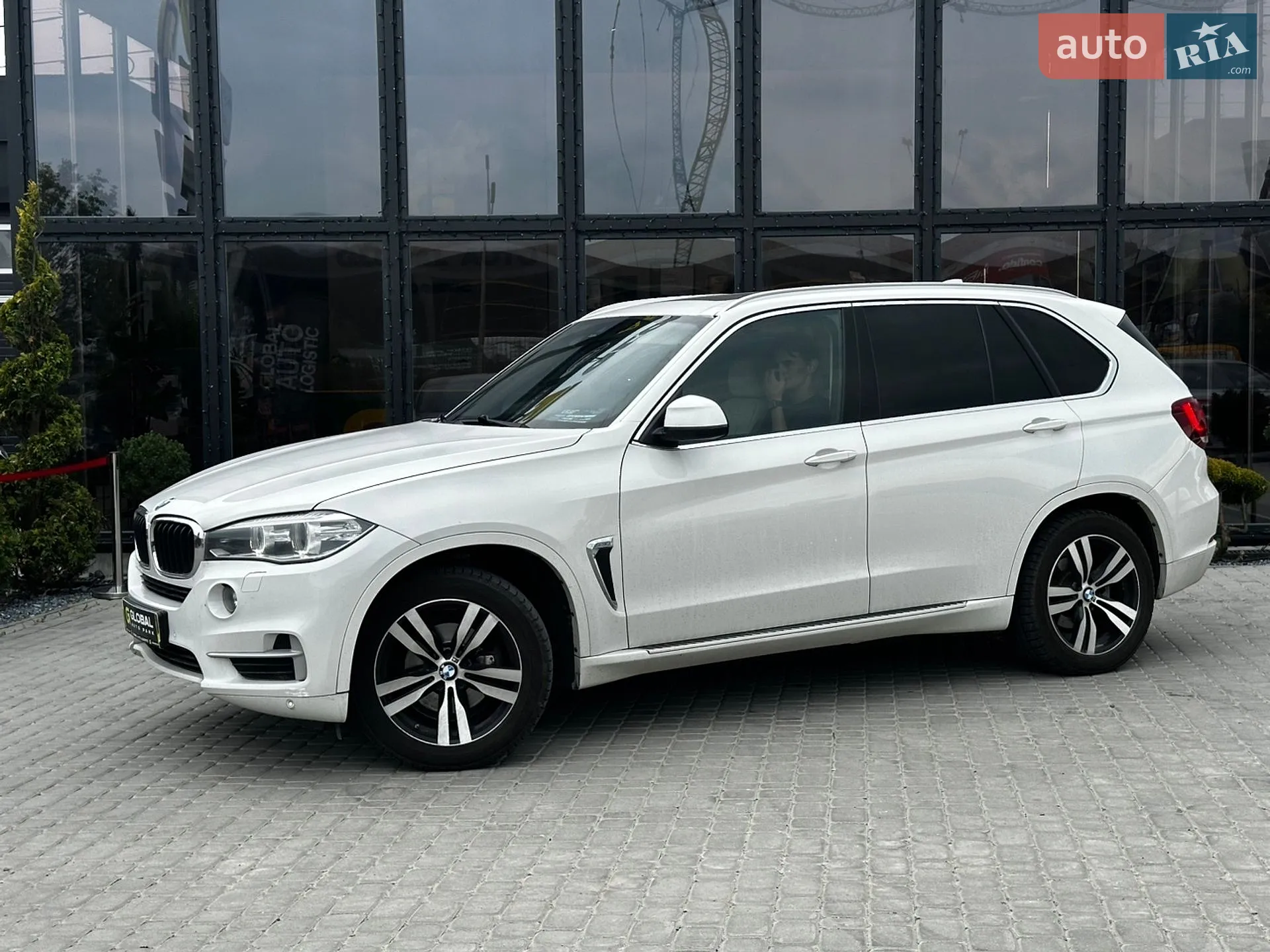 2014 BMW X5 - мініатюра 3