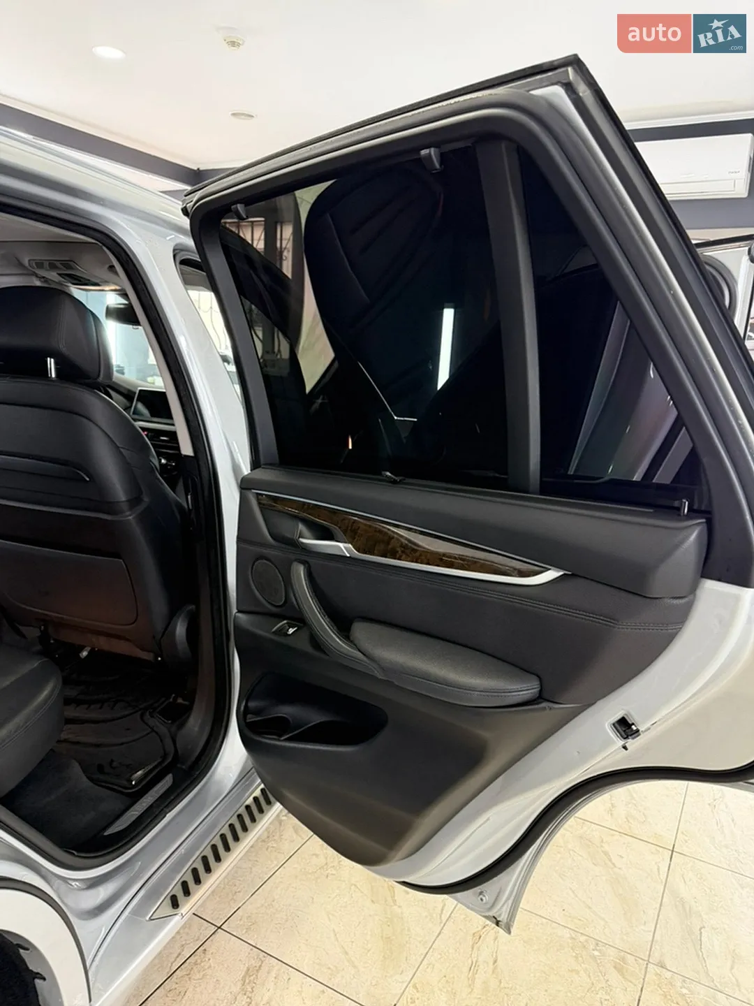 2015 BMW X5 - мініатюра 17