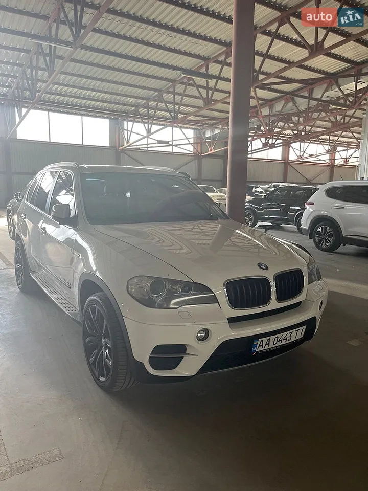 2011 BMW X5 - мініатюра 26