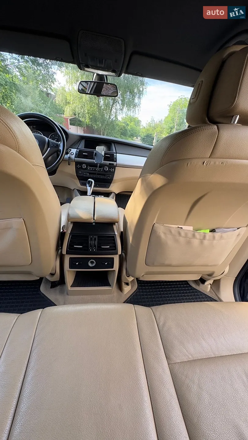 2010 BMW X5 - мініатюра 12