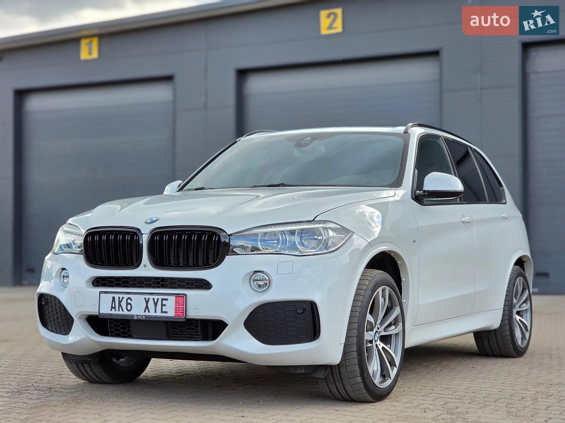 2017 BMW X5 - мініатюра 20