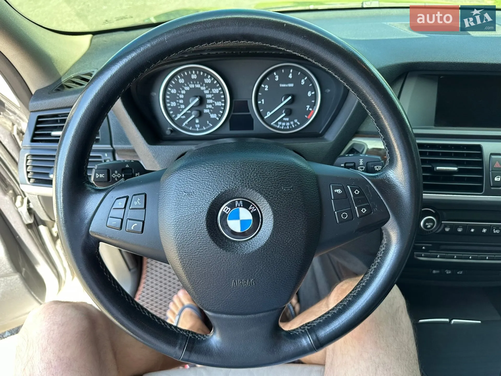 2010 BMW X5 - мініатюра 15