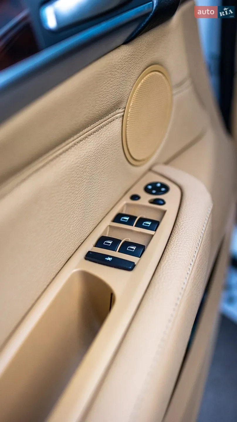 2010 BMW X5 - мініатюра 10