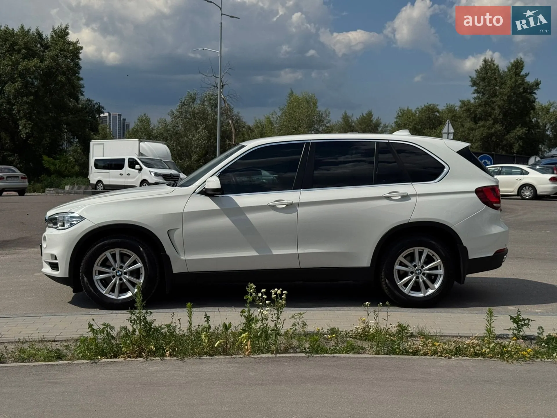2017 BMW X5 - мініатюра 2