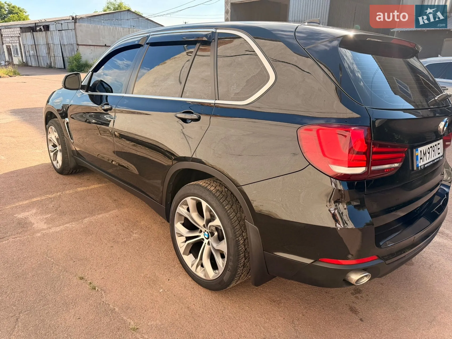 2015 BMW X5 - мініатюра 3