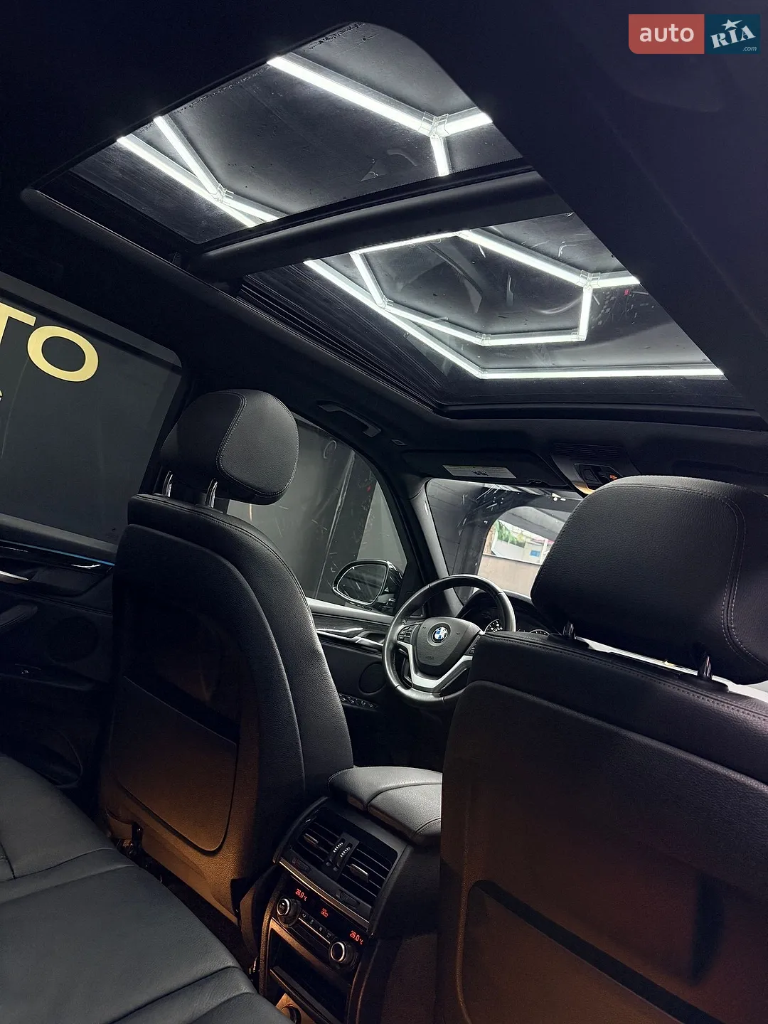 2017 BMW X5 - мініатюра 10