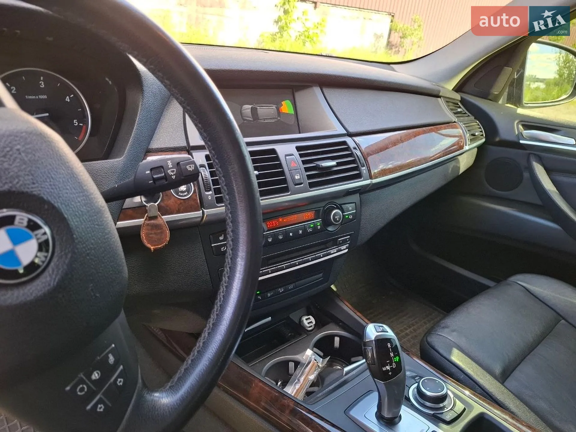 2010 BMW X5 - мініатюра 10