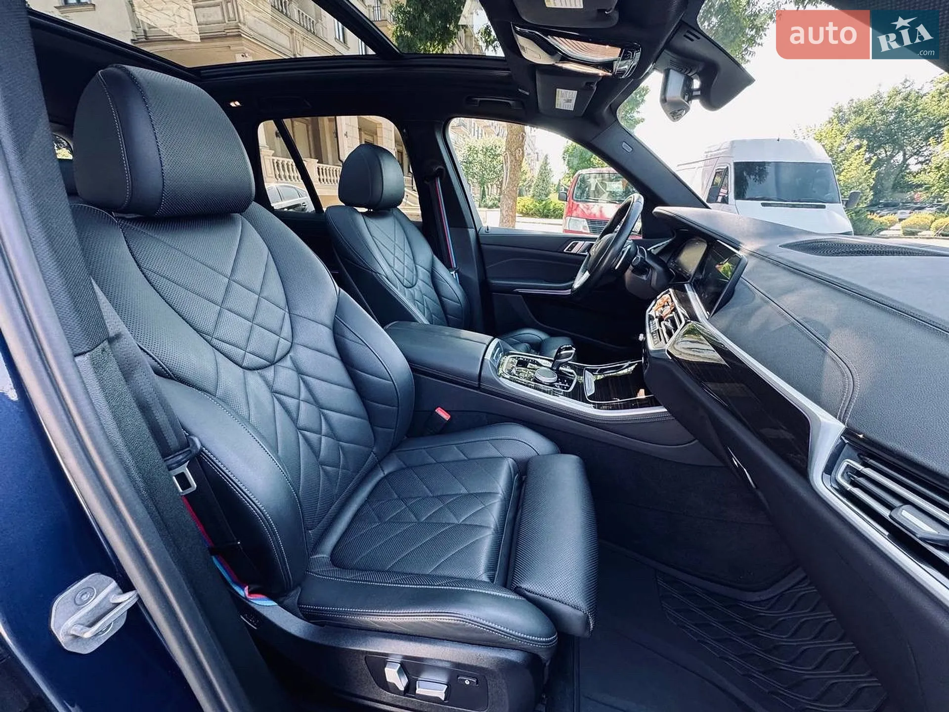2022 BMW X5 - мініатюра 22