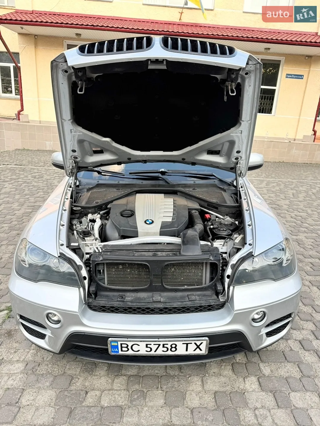 2010 BMW X5 - мініатюра 18