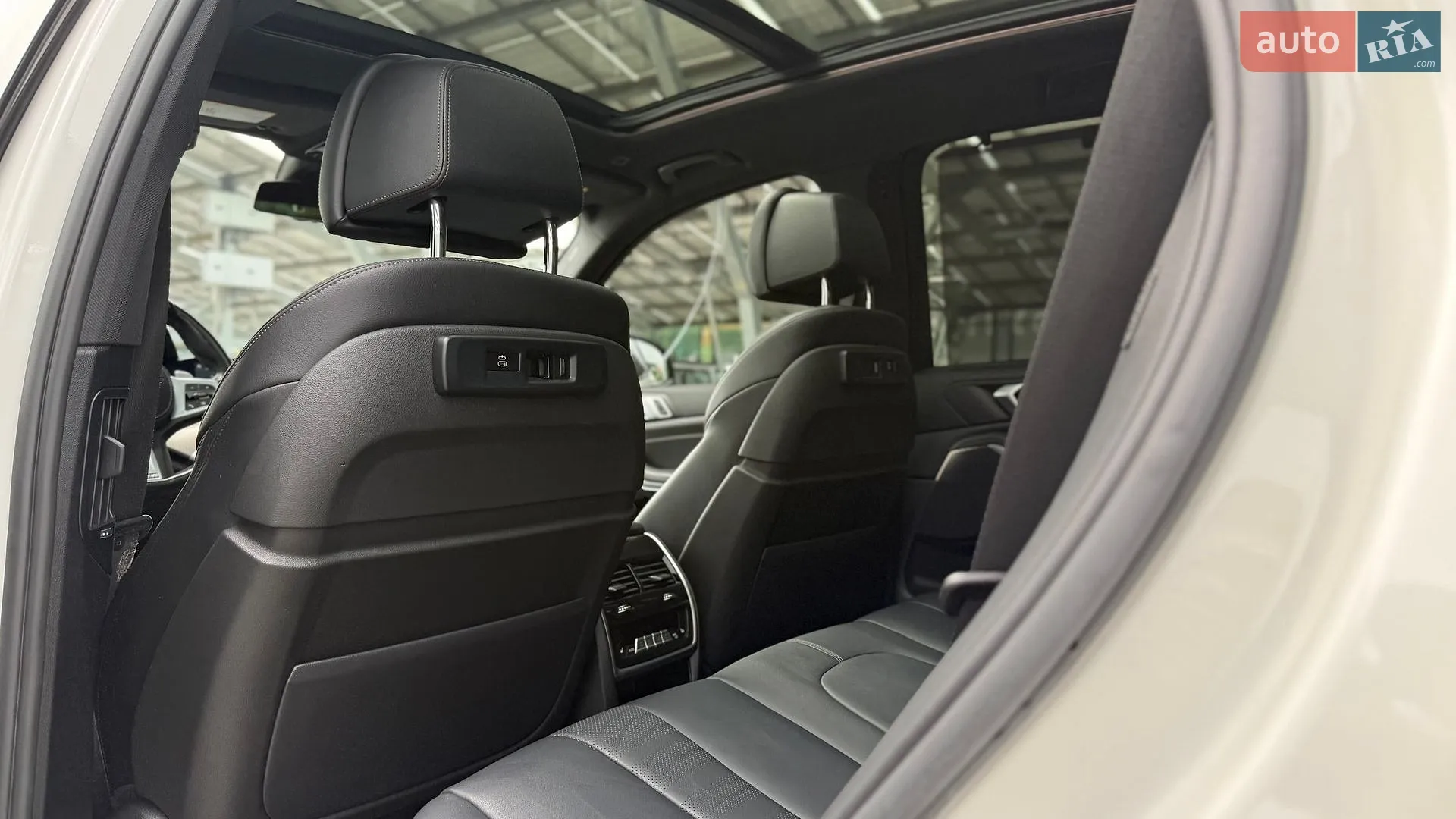2021 BMW X5 - мініатюра 4
