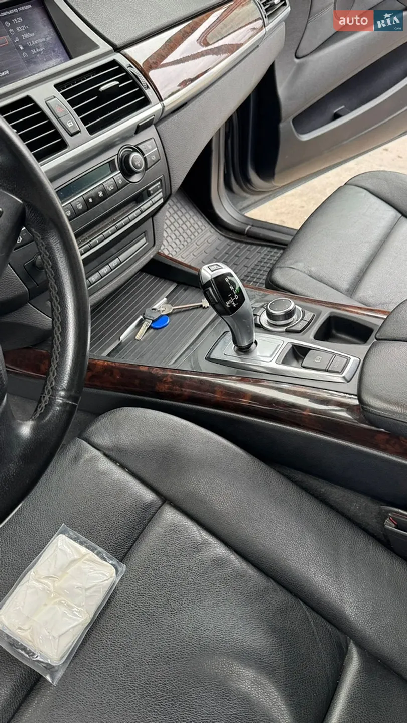 2010 BMW X5 - мініатюра 12