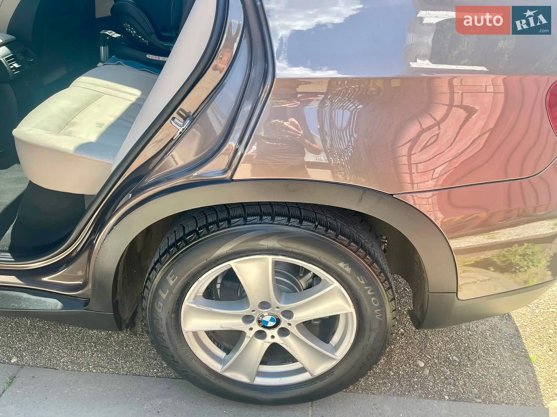 2010 BMW X5 - мініатюра 21