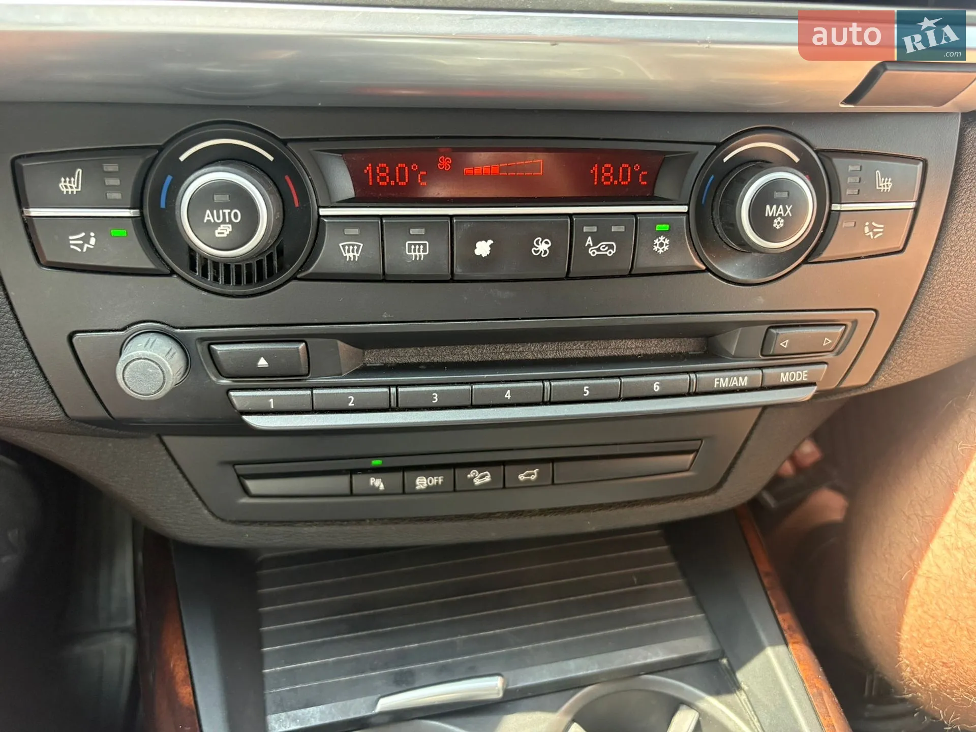 2010 BMW X5 - мініатюра 14