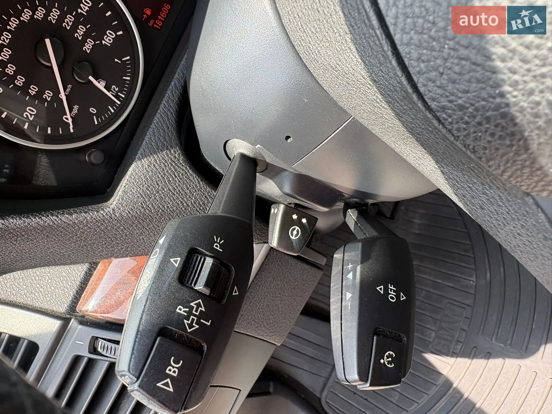 2010 BMW X5 - мініатюра 17