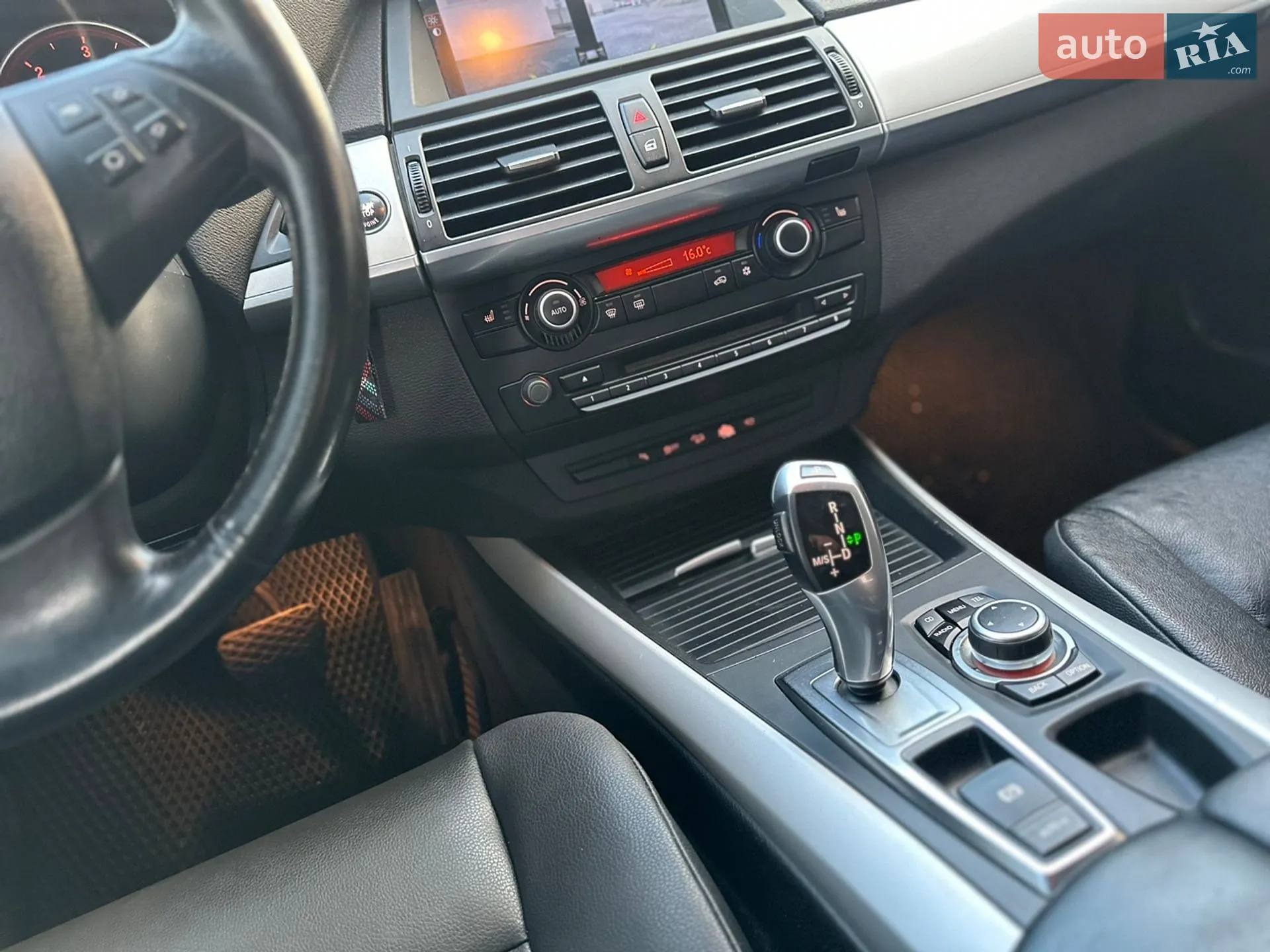 2011 BMW X5 - мініатюра 17