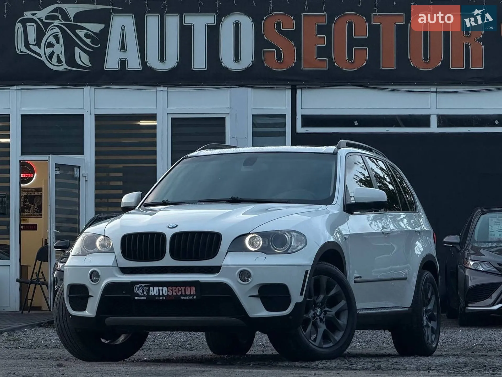 2010 BMW X5 - фото 1