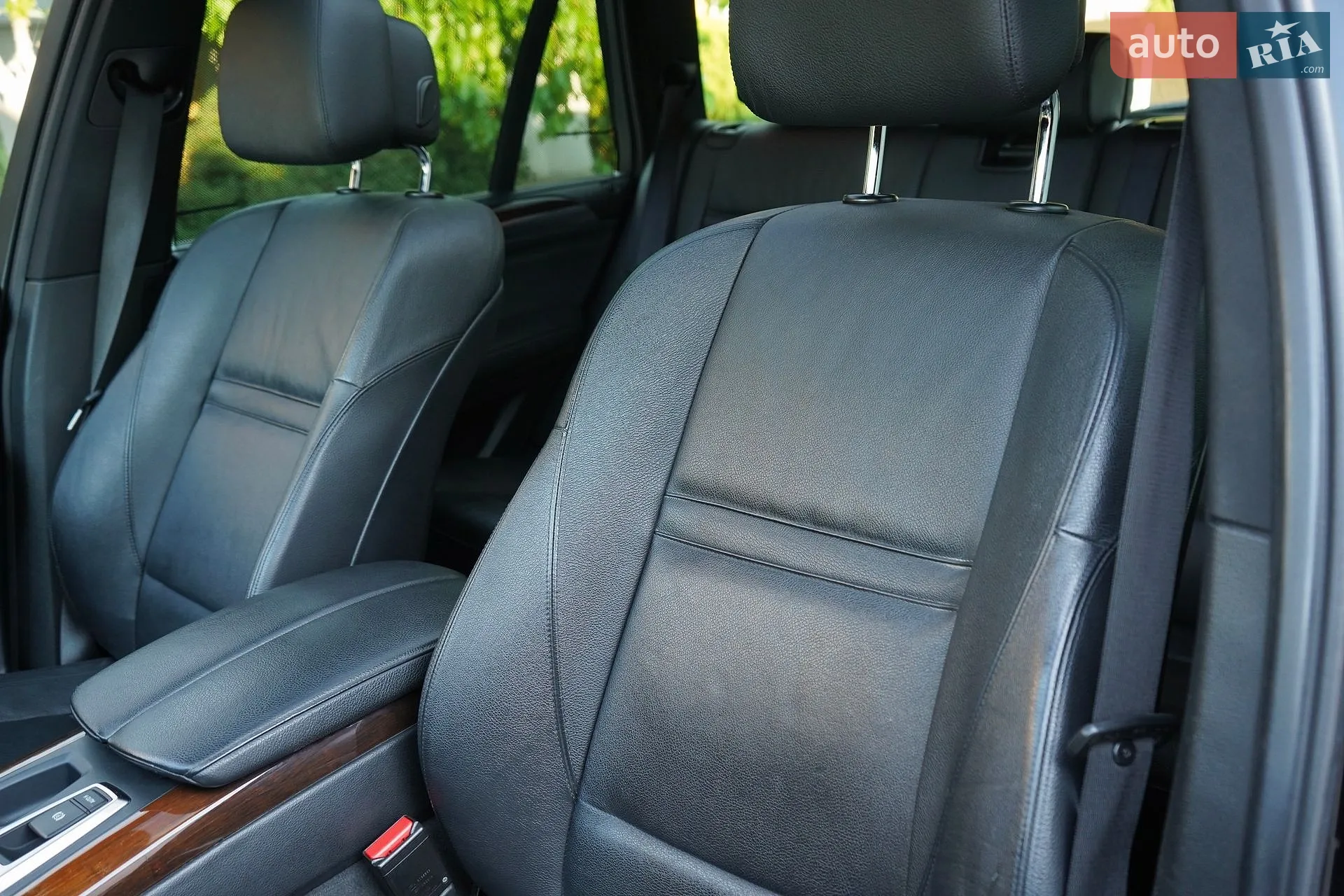 2010 BMW X5 - мініатюра 31