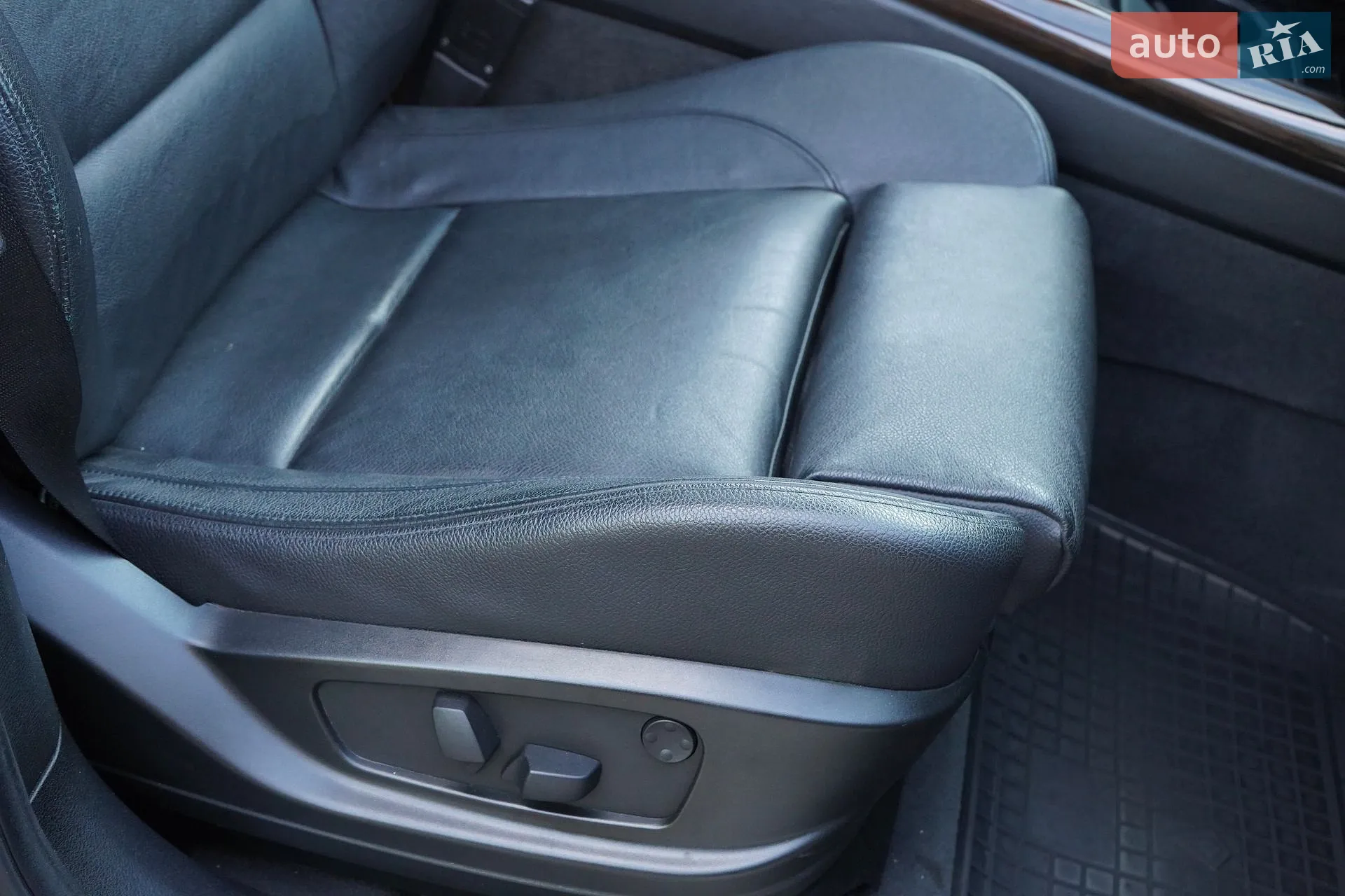 2010 BMW X5 - мініатюра 46