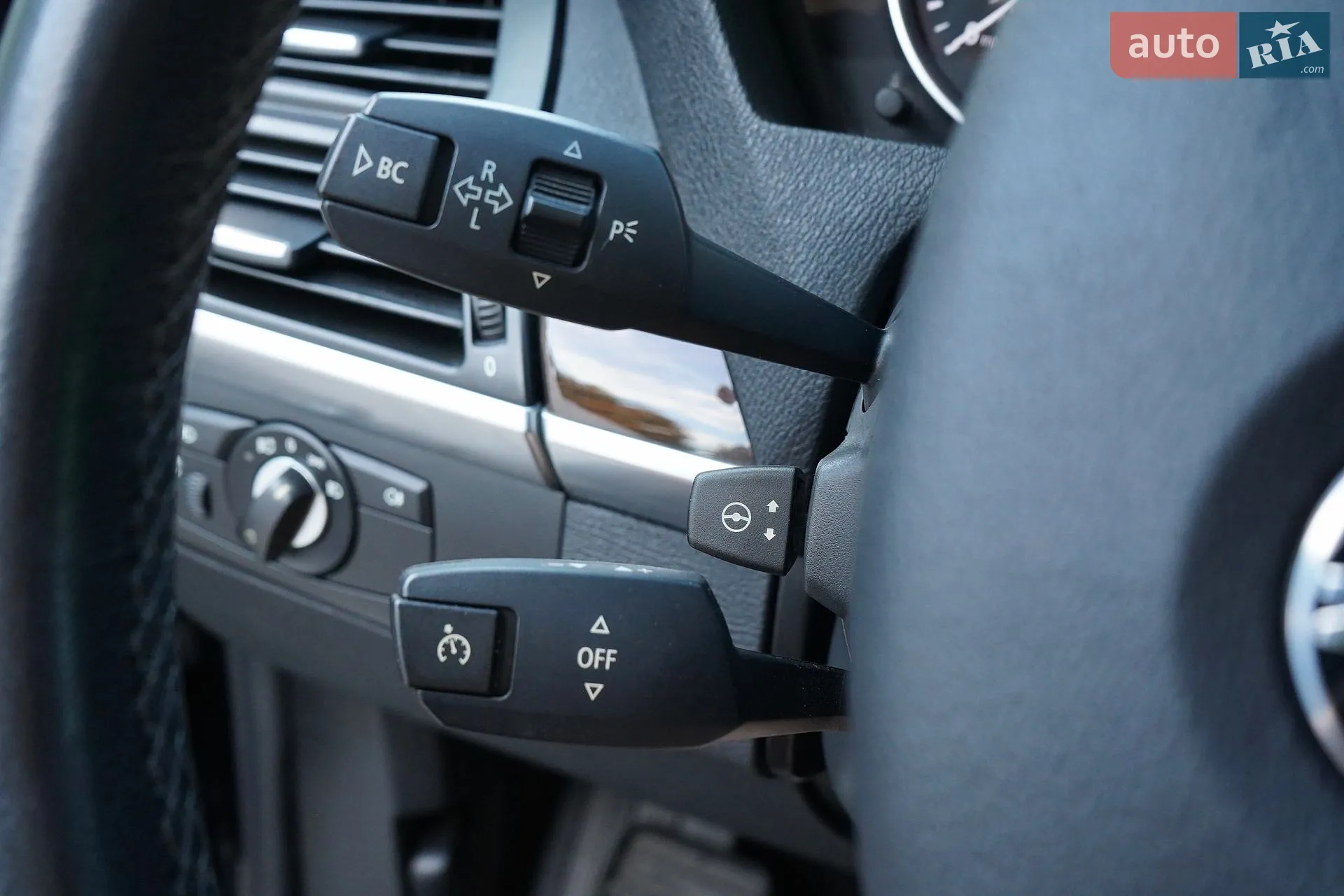 2010 BMW X5 - мініатюра 41