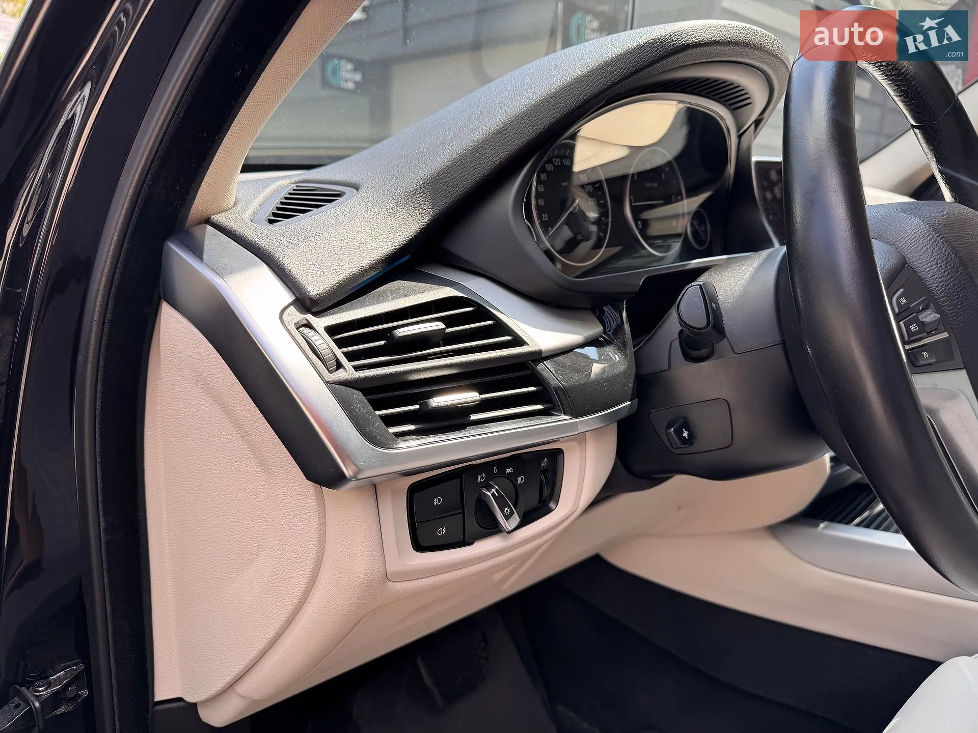 2016 BMW X5 - мініатюра 10