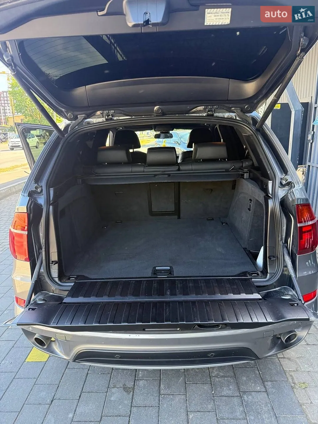 2010 BMW X5 - мініатюра 12