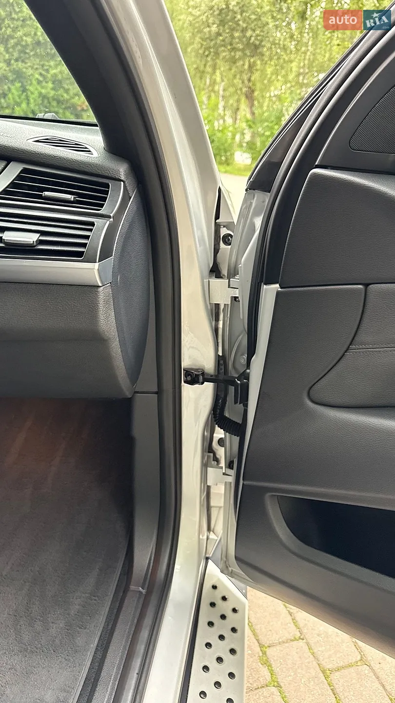 2010 BMW X5 - мініатюра 37