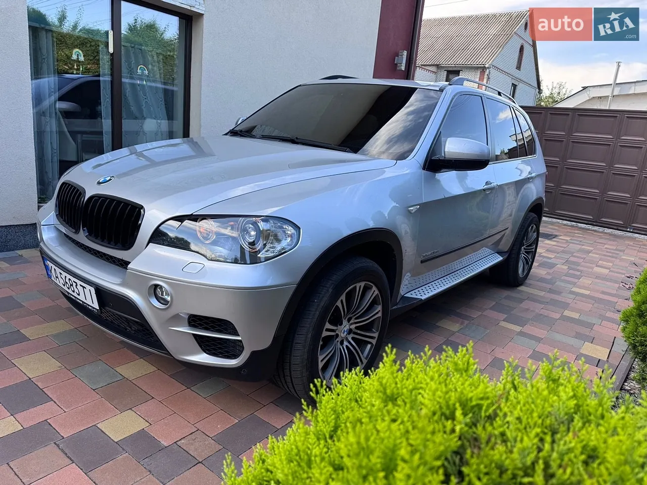 2010 BMW X5 - мініатюра 9