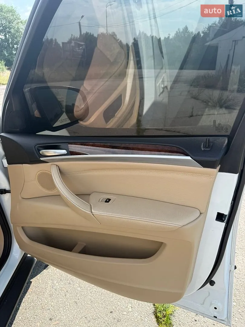 2011 BMW X5 - мініатюра 25