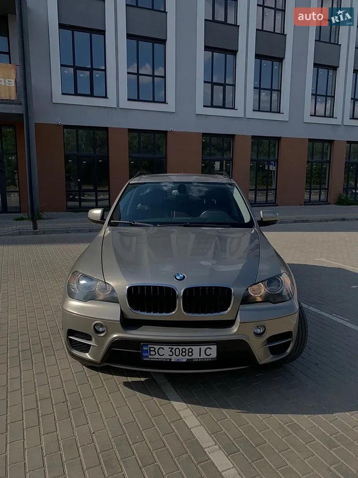 2010 BMW X5 - мініатюра 21