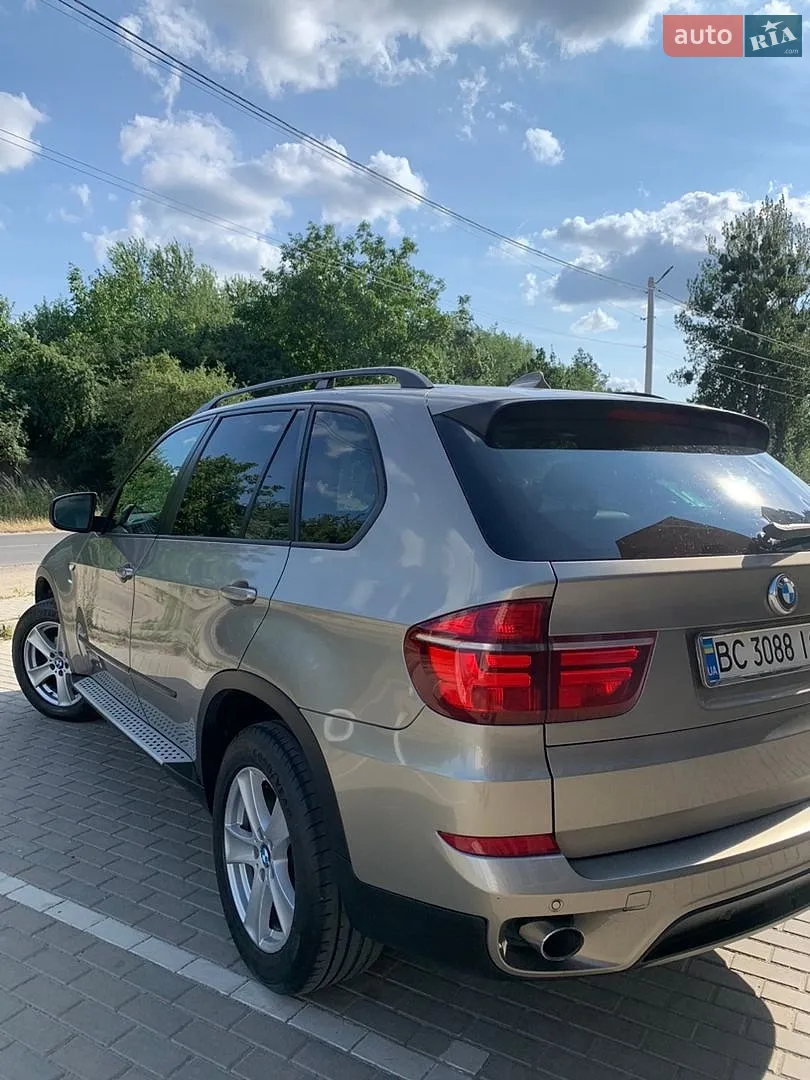 2010 BMW X5 - мініатюра 8