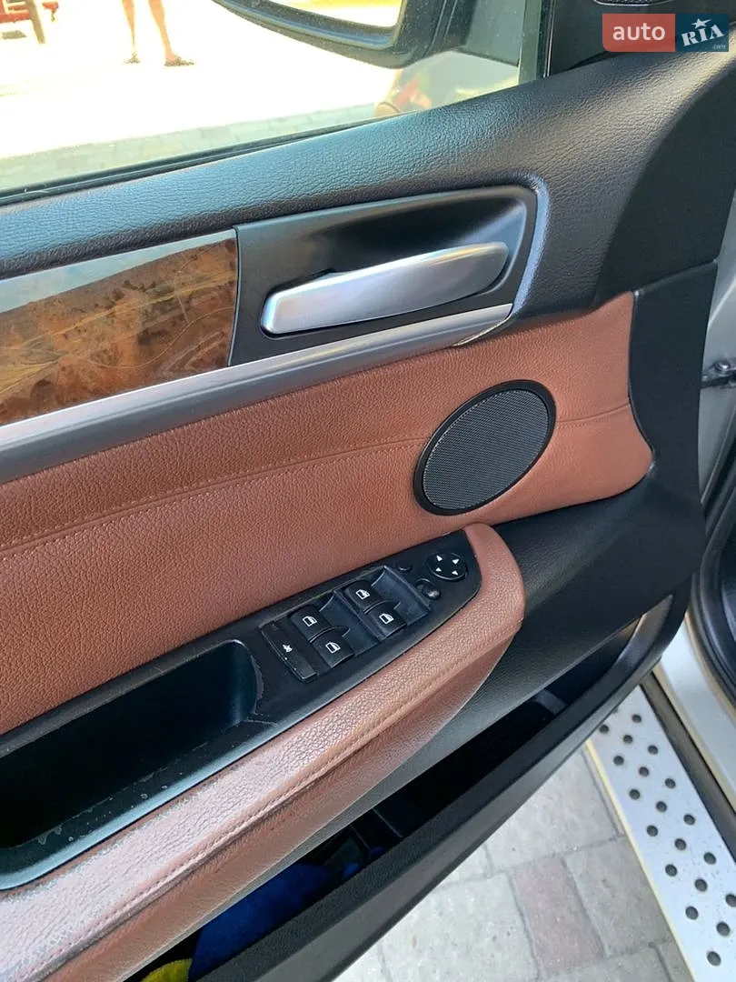 2010 BMW X5 - мініатюра 18