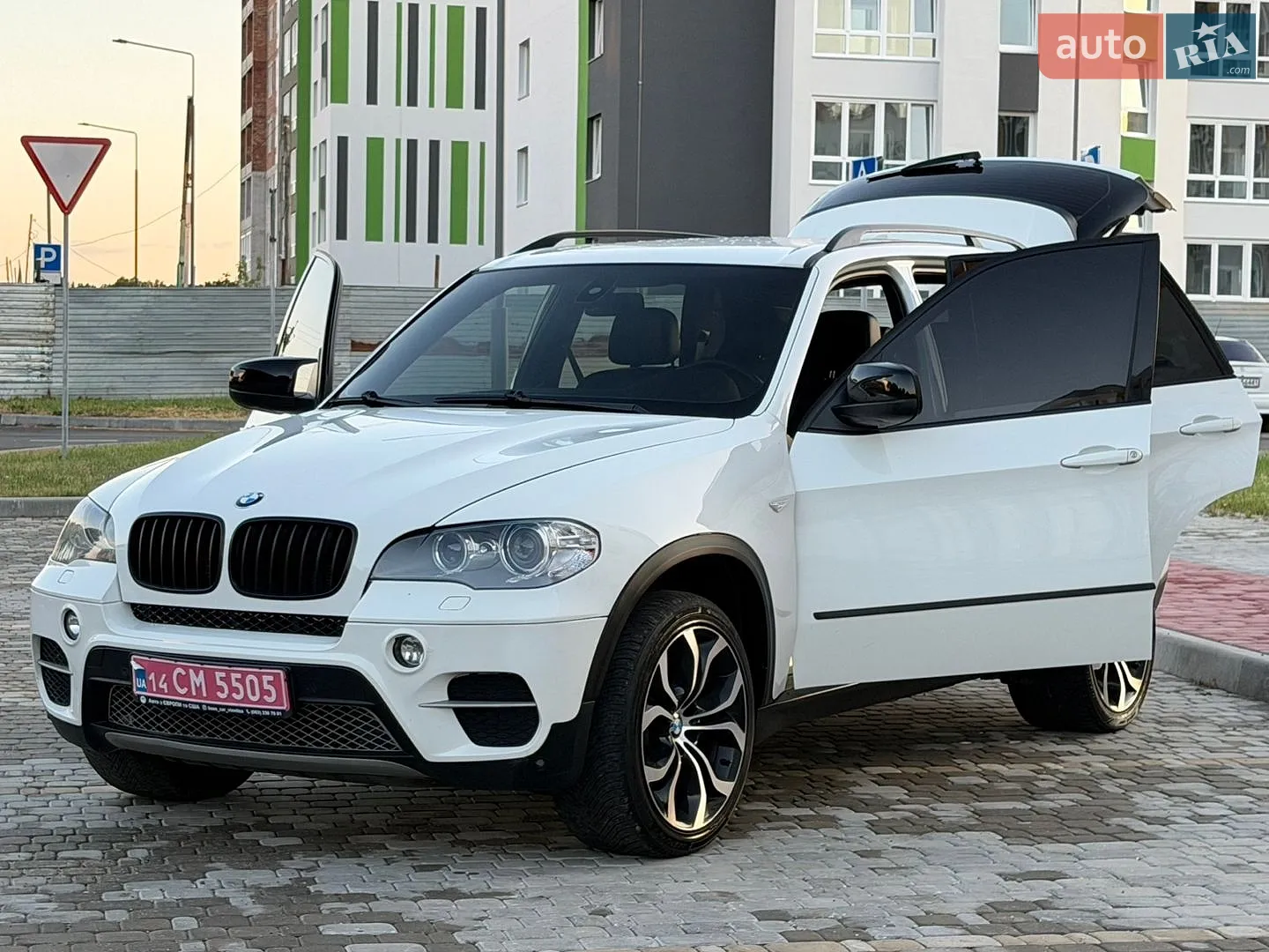 2011 BMW X5 - мініатюра 15