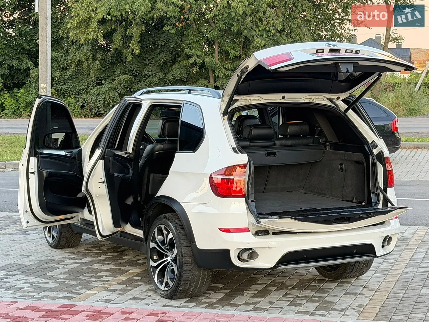 2011 BMW X5 - мініатюра 23