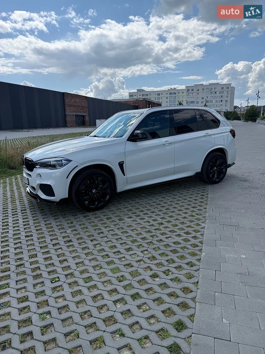 2016 BMW X5 - мініатюра 15