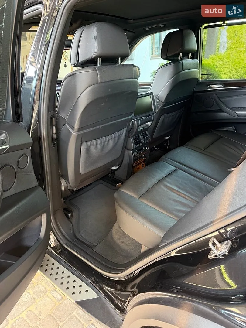 2010 BMW X5 - мініатюра 18