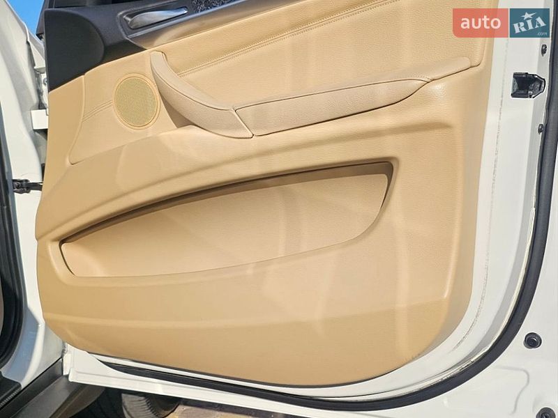 Внедорожник / Кроссовер BMW X5 2011 в Виннице