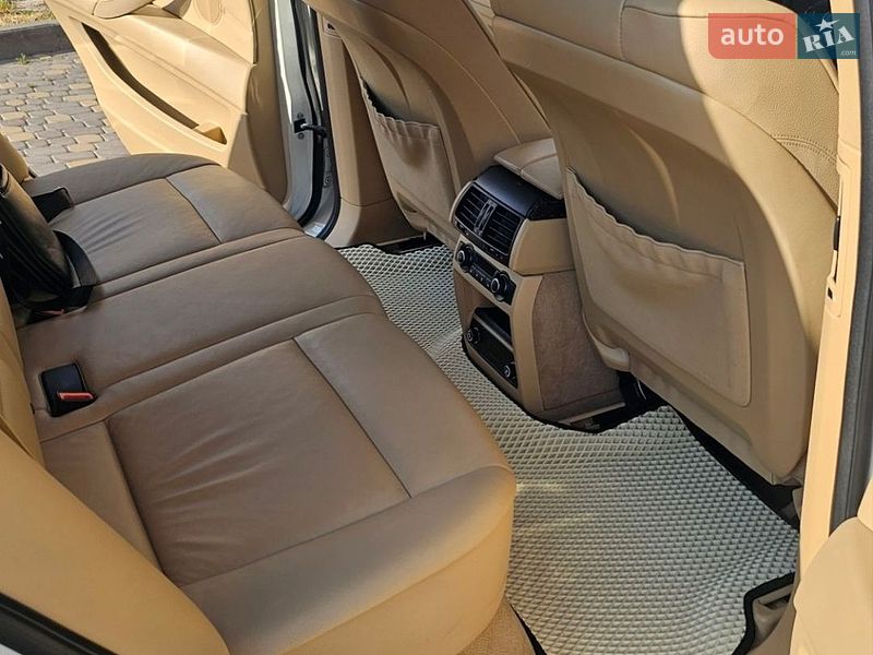 Внедорожник / Кроссовер BMW X5 2011 в Виннице