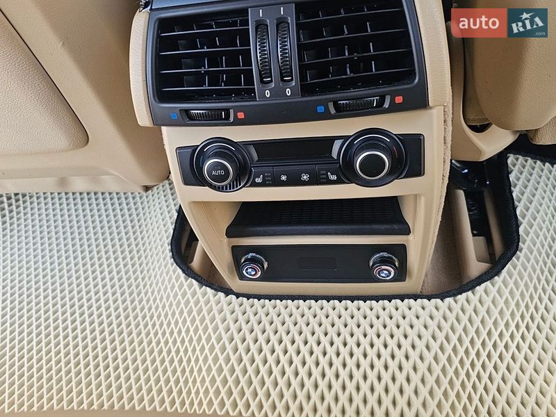 Внедорожник / Кроссовер BMW X5 2011 в Виннице