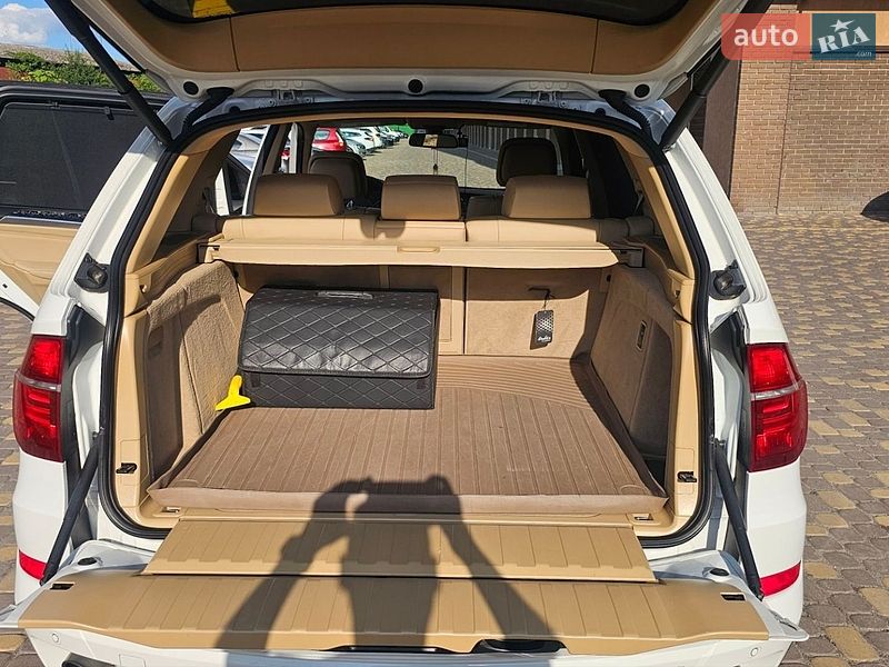 Внедорожник / Кроссовер BMW X5 2011 в Виннице